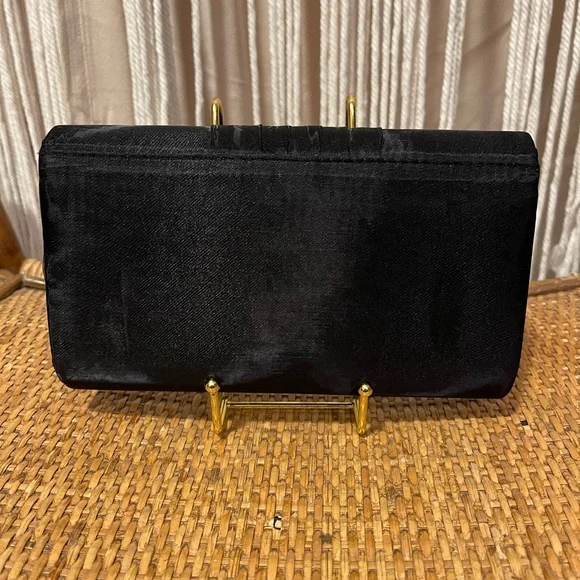black satin evening clutch w/ pleated bow design & thin braided shoulder strap - Picture 5 of 6